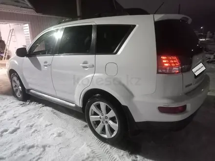 Mitsubishi Outlander 2012 года за 6 200 000 тг. в Актобе – фото 3