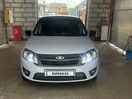 ВАЗ (Lada) Granta 2190 2015 года за 2 250 000 тг. в Алматы