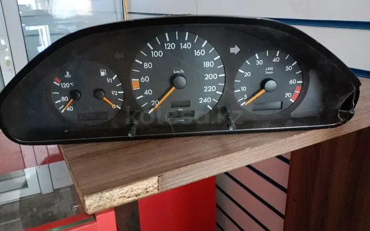 Панель приборов на mercedes 202 за 25 000 тг. в Караганда