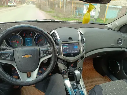 Chevrolet Cruze 2014 года за 4 800 000 тг. в Алматы – фото 15