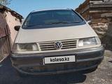Volkswagen Sharan 1996 года за 1 300 000 тг. в Жезказган