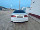 Toyota Camry 2019 года за 12 500 000 тг. в Жанаозен – фото 3