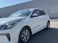 Kia Rio 2018 года за 6 300 000 тг. в Атырау – фото 2
