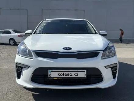 Kia Rio 2018 года за 6 300 000 тг. в Атырау