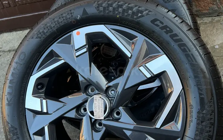 Hyundai новые шины с дисками оригинал за 580 000 тг. в Усть-Каменогорск