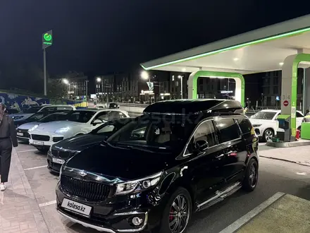 Kia Carnival 2015 года за 15 000 000 тг. в Алматы