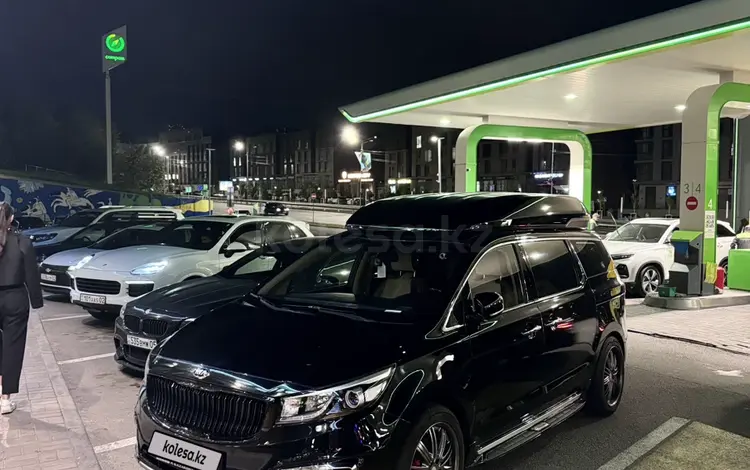 Kia Carnival 2015 года за 15 000 000 тг. в Алматы