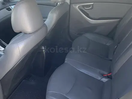 Hyundai Elantra 2013 года за 4 000 000 тг. в Атырау – фото 12