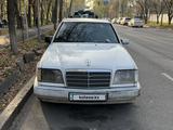 Mercedes-Benz E 220 1994 года за 1 900 000 тг. в Талдыкорган – фото 4