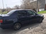 Volkswagen Vento 1993 года за 1 100 000 тг. в Есик – фото 4