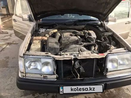 Mercedes-Benz E 300 1990 года за 1 500 000 тг. в Шымкент – фото 2