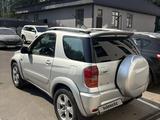 Toyota RAV4 2001 года за 4 600 000 тг. в Алматы – фото 3
