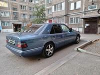 Mercedes-Benz E 220 1993 года за 1 250 000 тг. в Караганда