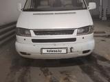 Volkswagen Caravelle 1997 годаүшін3 500 000 тг. в Астана – фото 4