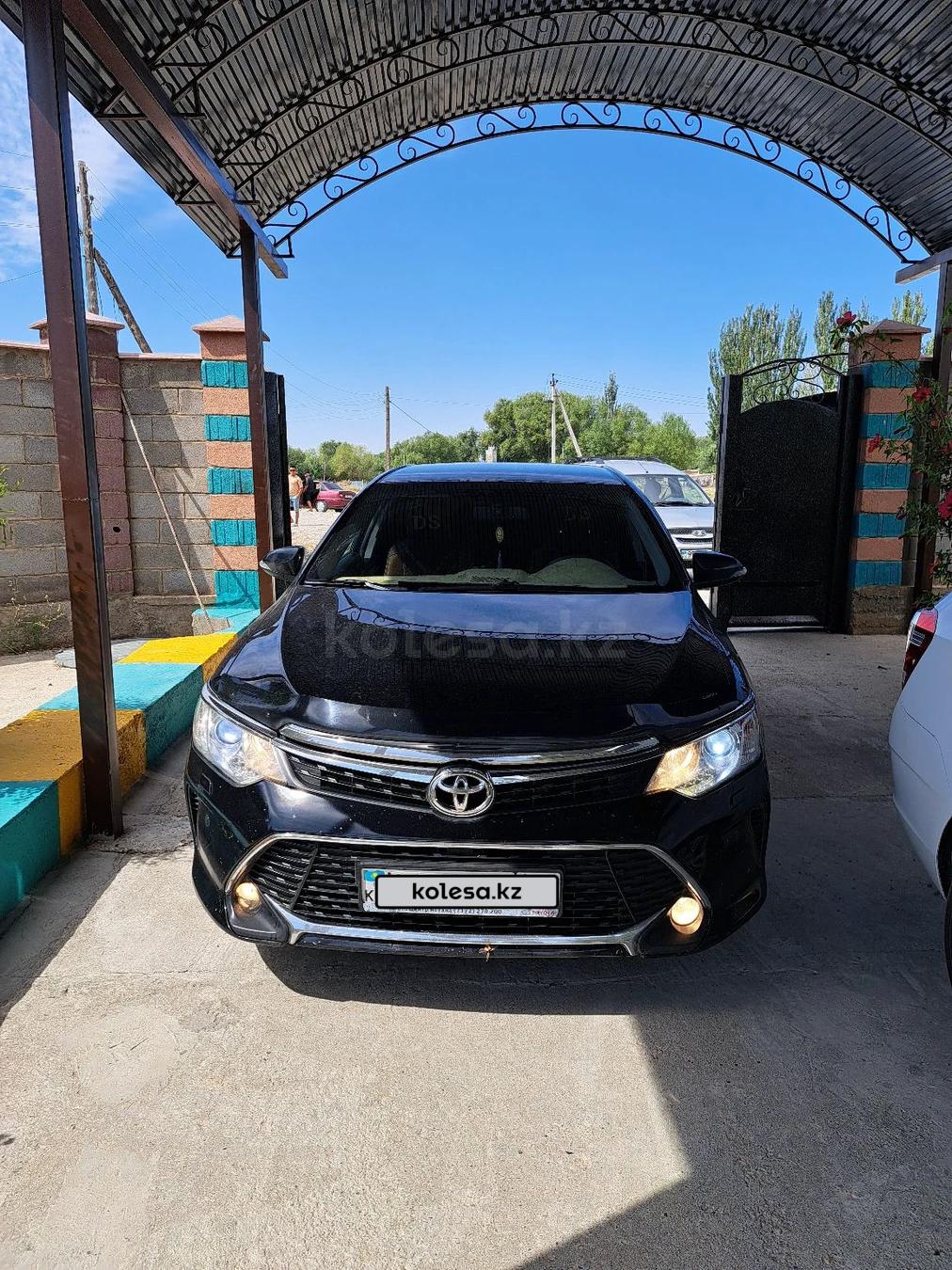 Toyota Camry 2016 г.