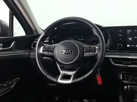 Kia K5 2021 года за 9 330 000 тг. в Астана – фото 17