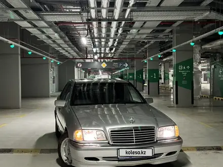 Mercedes-Benz C 230 1998 года за 3 900 000 тг. в Астана – фото 2