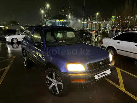 Toyota RAV4 1998 года за 2 950 000 тг. в Астана – фото 13