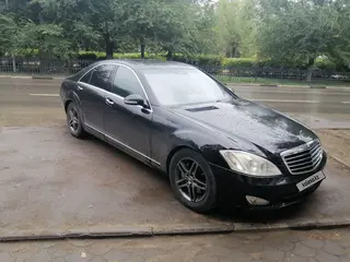 Mercedes-Benz S-Class, 2007