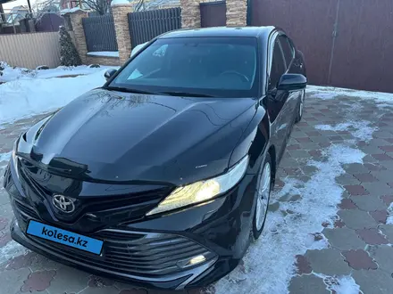 Toyota Camry 2018 года за 14 000 000 тг. в Алматы – фото 4