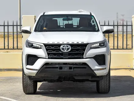 Toyota Fortuner 2023 года за 21 700 000 тг. в Актобе – фото 3