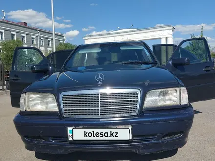 Mercedes-Benz C 180 1996 года за 1 600 000 тг. в Караганда