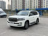 Toyota Land Cruiser 2018 года за 41 000 000 тг. в Шымкент