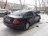 Mercedes-Benz E 320 2004 годаүшін9 100 000 тг. в Риддер – фото 3