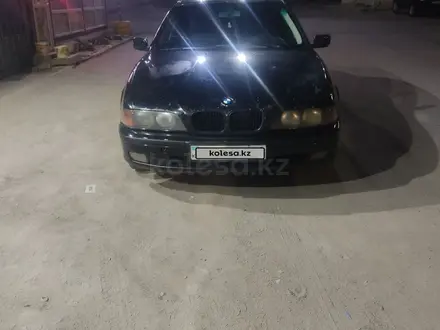 BMW 528 1998 года за 3 300 000 тг. в Караганда – фото 2