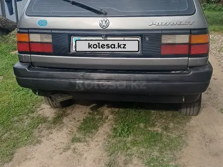 Volkswagen Passat 1990 года за 1 600 000 тг. в Алматы – фото 4