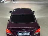 Hyundai Accent 2013 годаүшін5 500 000 тг. в Караганда – фото 2
