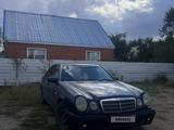 Mercedes-Benz E 200 1996 года за 1 500 000 тг. в Костанай – фото 2