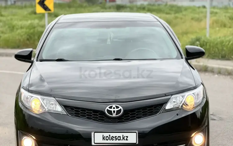 Toyota Camry 2013 годаүшін8 900 000 тг. в Алматы