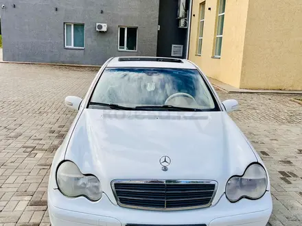 Mercedes-Benz C 240 2001 года за 3 100 000 тг. в Астана – фото 9