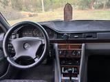 Mercedes-Benz E 230 1992 годаfor1 700 000 тг. в Шымкент
