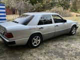 Mercedes-Benz E 230 1992 годаfor1 700 000 тг. в Шымкент – фото 4