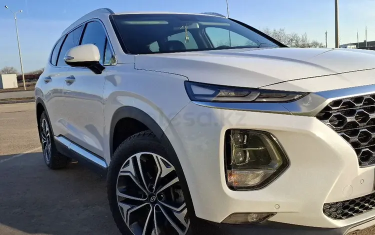 Hyundai Santa Fe 2020 года за 12 800 000 тг. в Уральск