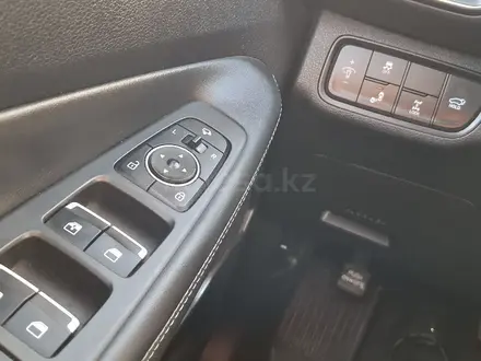 Hyundai Santa Fe 2020 года за 12 800 000 тг. в Уральск – фото 17