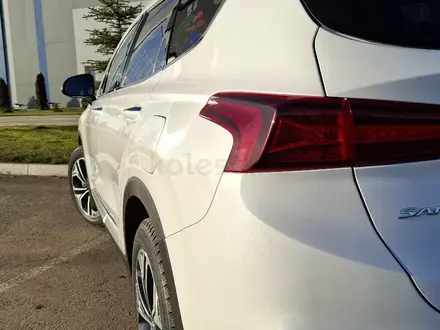 Hyundai Santa Fe 2020 года за 12 800 000 тг. в Уральск – фото 3