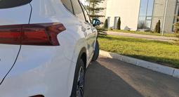 Hyundai Santa Fe 2020 годаүшін12 800 000 тг. в Уральск – фото 4