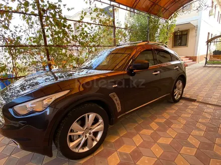 Infiniti FX37 2012 года за 10 000 000 тг. в Актау – фото 3