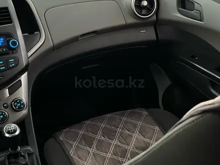 Chevrolet Aveo 2014 года за 4 190 000 тг. в Шымкент – фото 10