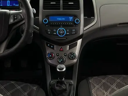 Chevrolet Aveo 2014 года за 4 190 000 тг. в Шымкент – фото 11