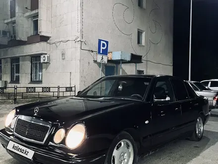 Mercedes-Benz E 230 1996 года за 2 500 000 тг. в Жезказган – фото 9