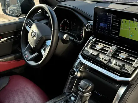 Toyota Land Cruiser 2023 года за 56 000 000 тг. в Астана – фото 15