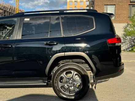 Toyota Land Cruiser 2023 года за 56 000 000 тг. в Астана – фото 6