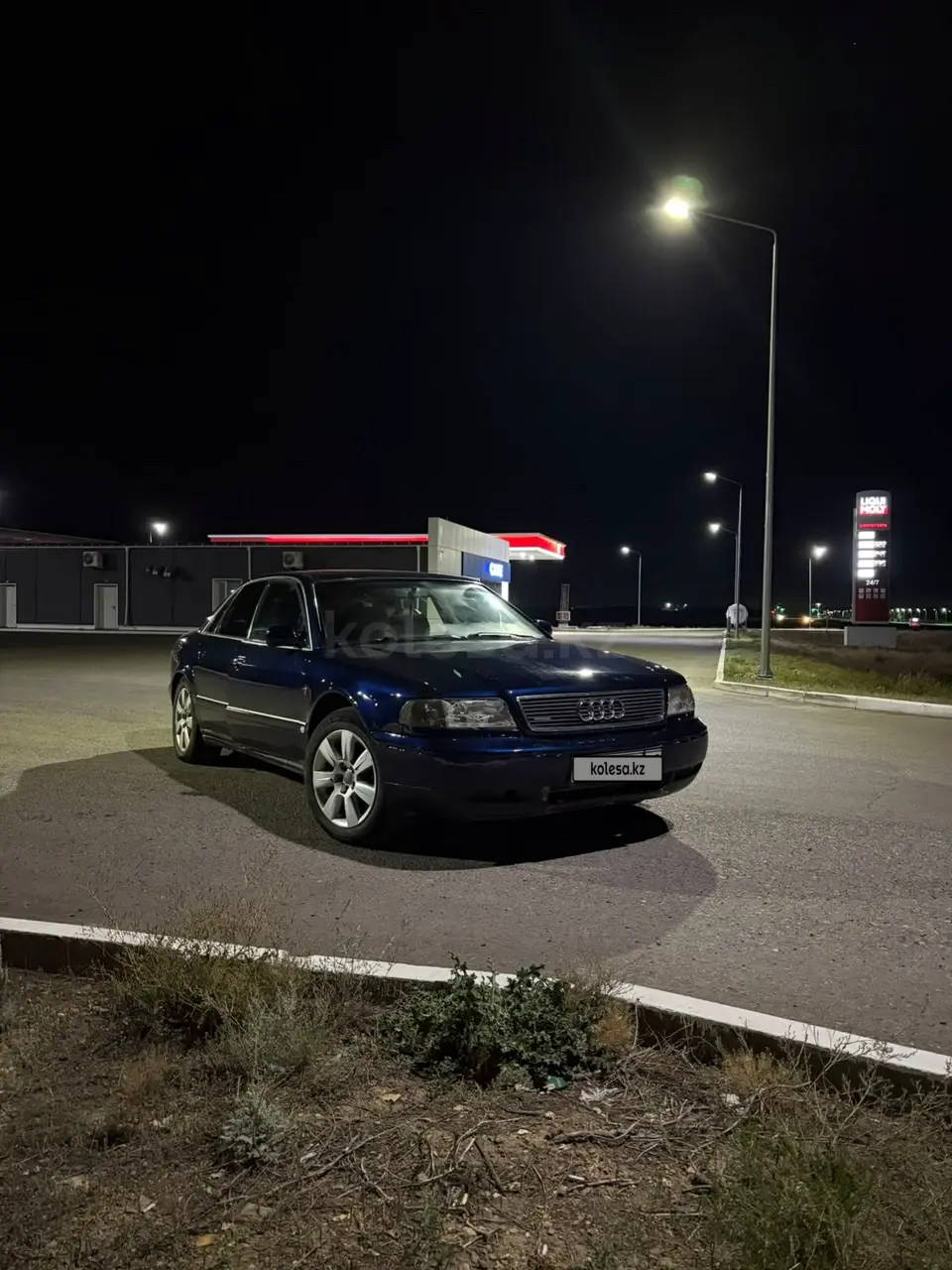 Audi A8, 1999