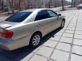 Toyota Camry 2004 годаүшін5 800 000 тг. в Караганда – фото 3