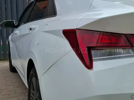 Hyundai Elantra 2023 года за 8 450 000 тг. в Уральск – фото 8