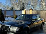 Mercedes-Benz E 230 1988 годаfor2 400 000 тг. в Петропавловск